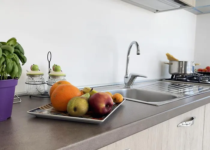 Gasthuis Ilizia - And Sea